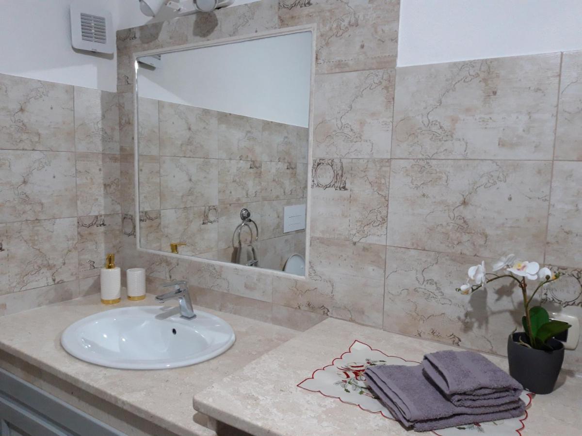 Vila Casa Elias Orosei Exteriér fotografie